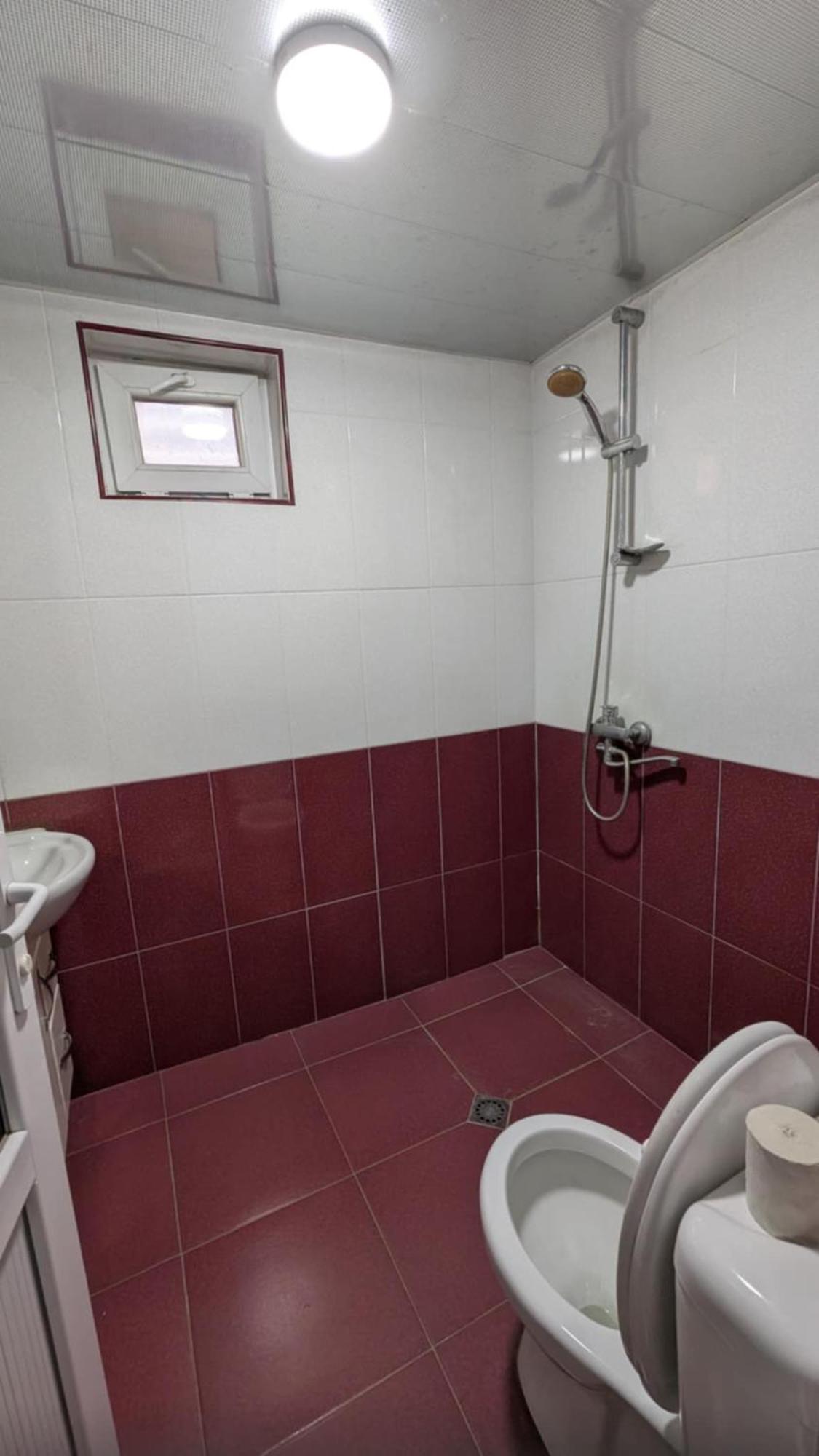 Valodia Guest House In Mestia Esterno foto