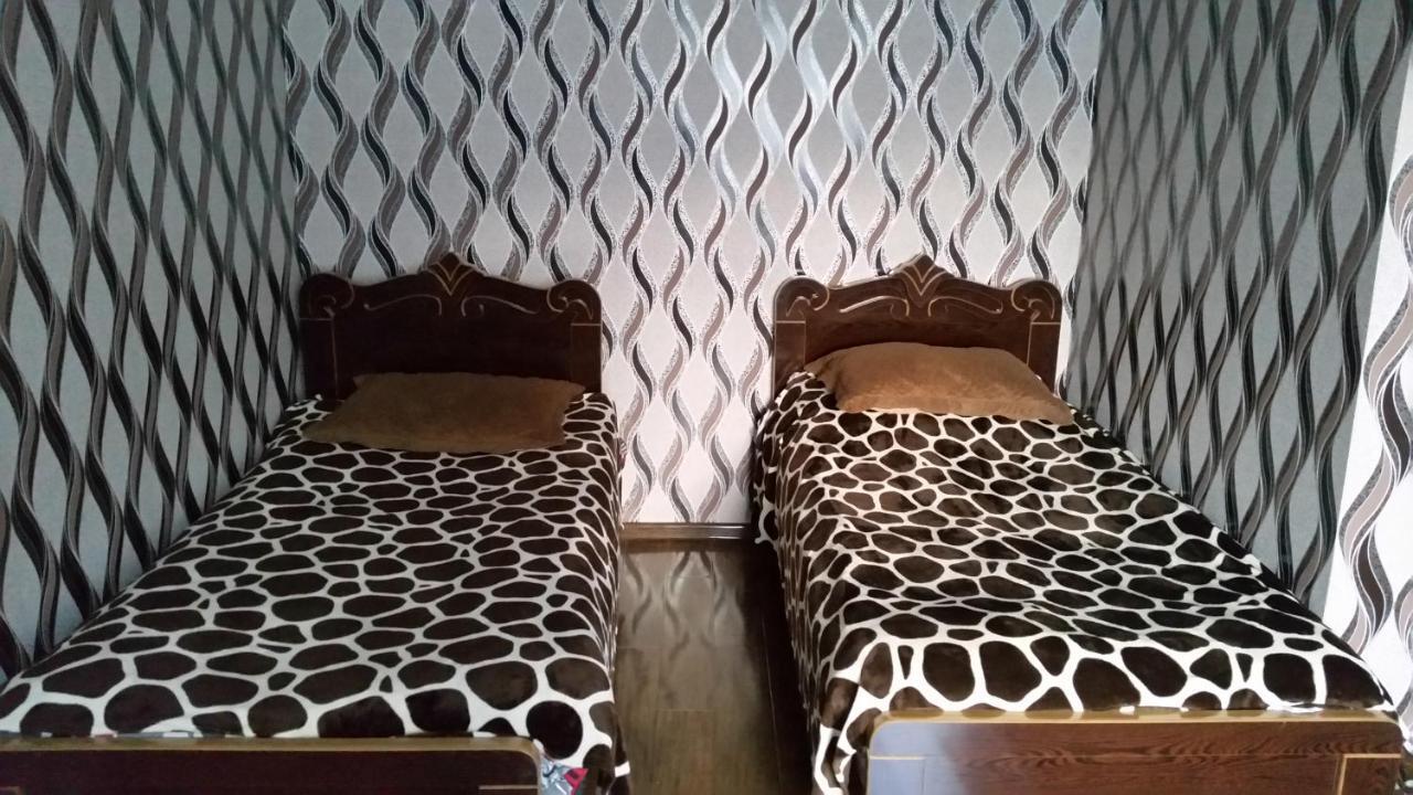 Valodia Guest House In Mestia Esterno foto